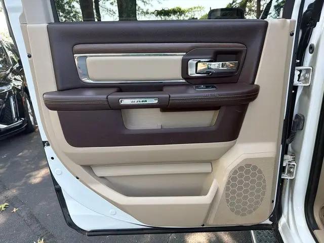 2017 Ram 1500 Laramie Crew Cab 4x4 64 Box
