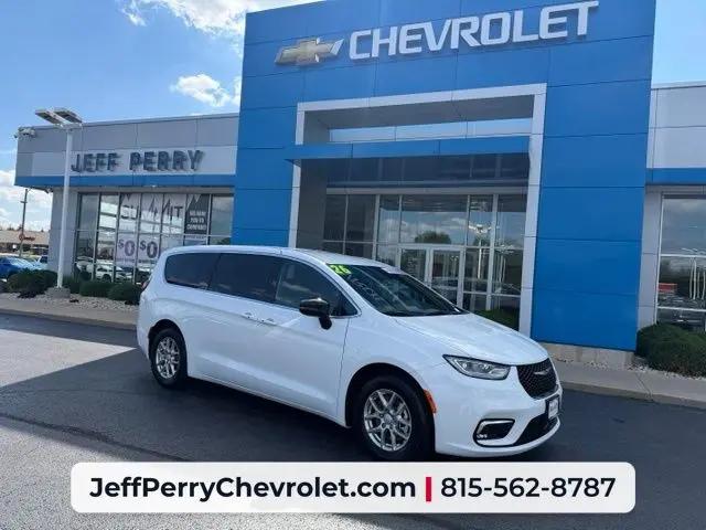 2026 Chrysler Pacifica Select for sale in Rochelle, IL
