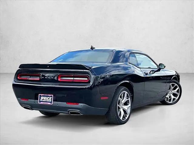 2016 Dodge Challenger SXT Plus