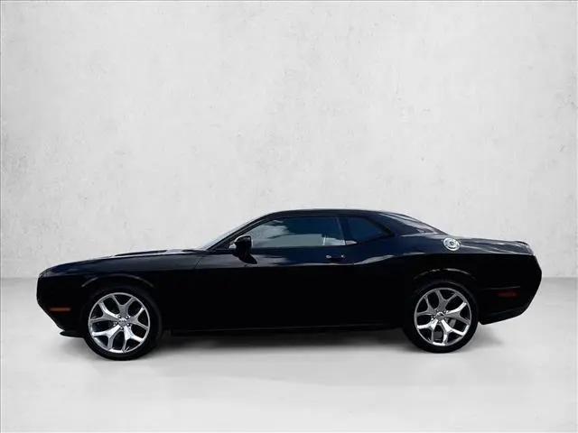 2016 Dodge Challenger SXT Plus