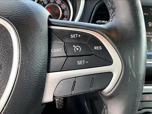 2016 Dodge Challenger SXT Plus