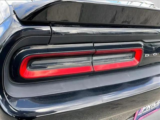 2016 Dodge Challenger SXT Plus