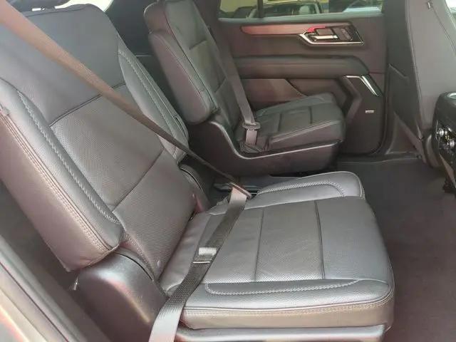 2025 GMC Yukon 4WD Denali