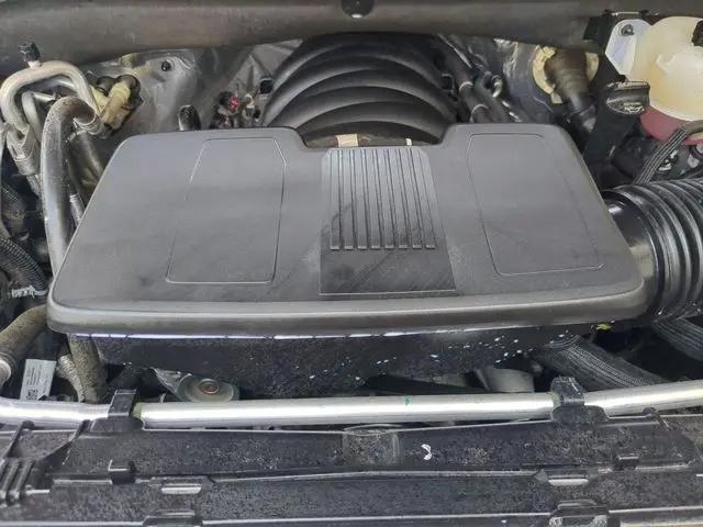 2025 GMC Yukon 4WD Denali