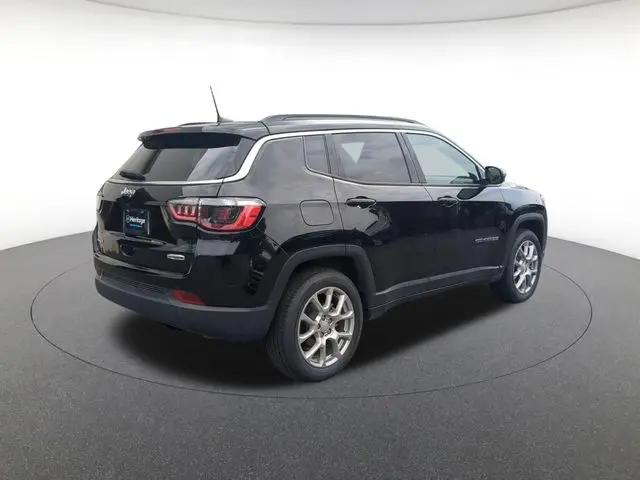 2023 Jeep Compass Latitude Lux FWD