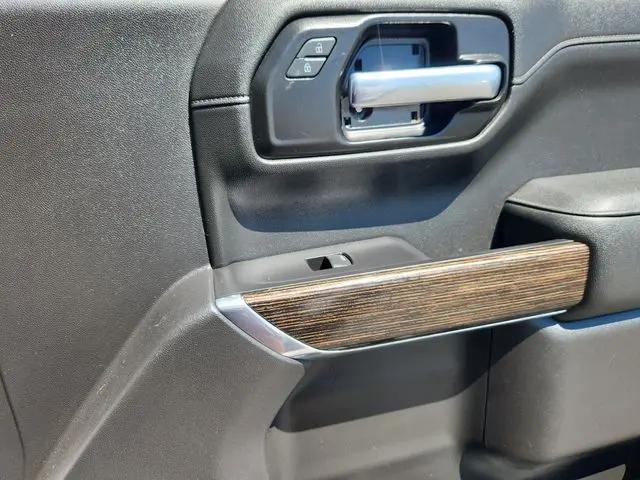 2021 GMC Sierra 1500 4WD Crew Cab Short Box Elevation