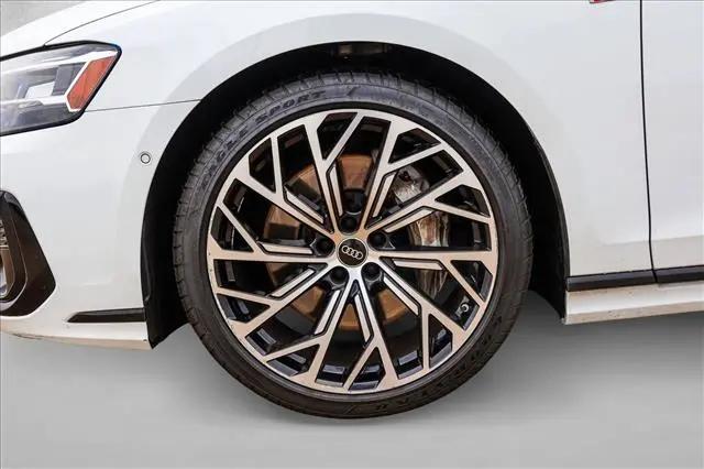 2023 Audi A8 L 55 TFSI quattro Tiptronic