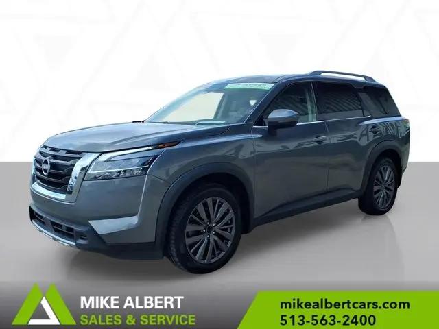 2023 Nissan Pathfinder SL 4WD