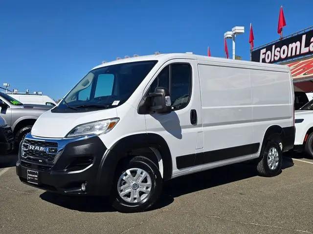 2025 Ram ProMaster 2500 Cargo Van SLT Low Roof 136 WB