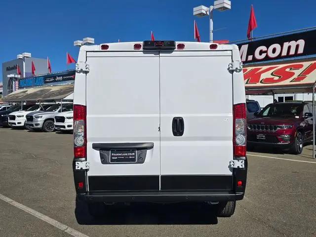 2025 Ram ProMaster 2500 Cargo Van SLT Low Roof 136 WB