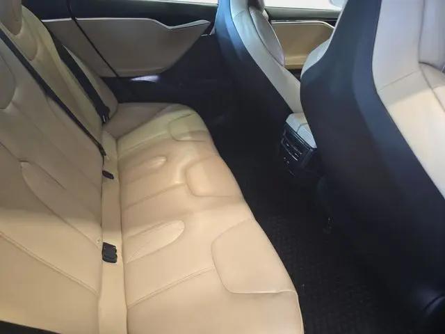 2017 Tesla Model S 75D