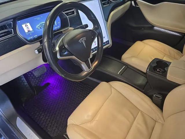 2017 Tesla Model S 75D