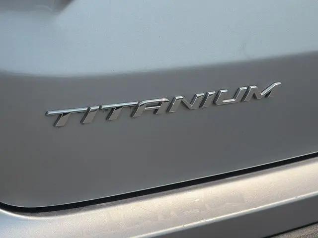 2023 Ford Edge Titanium