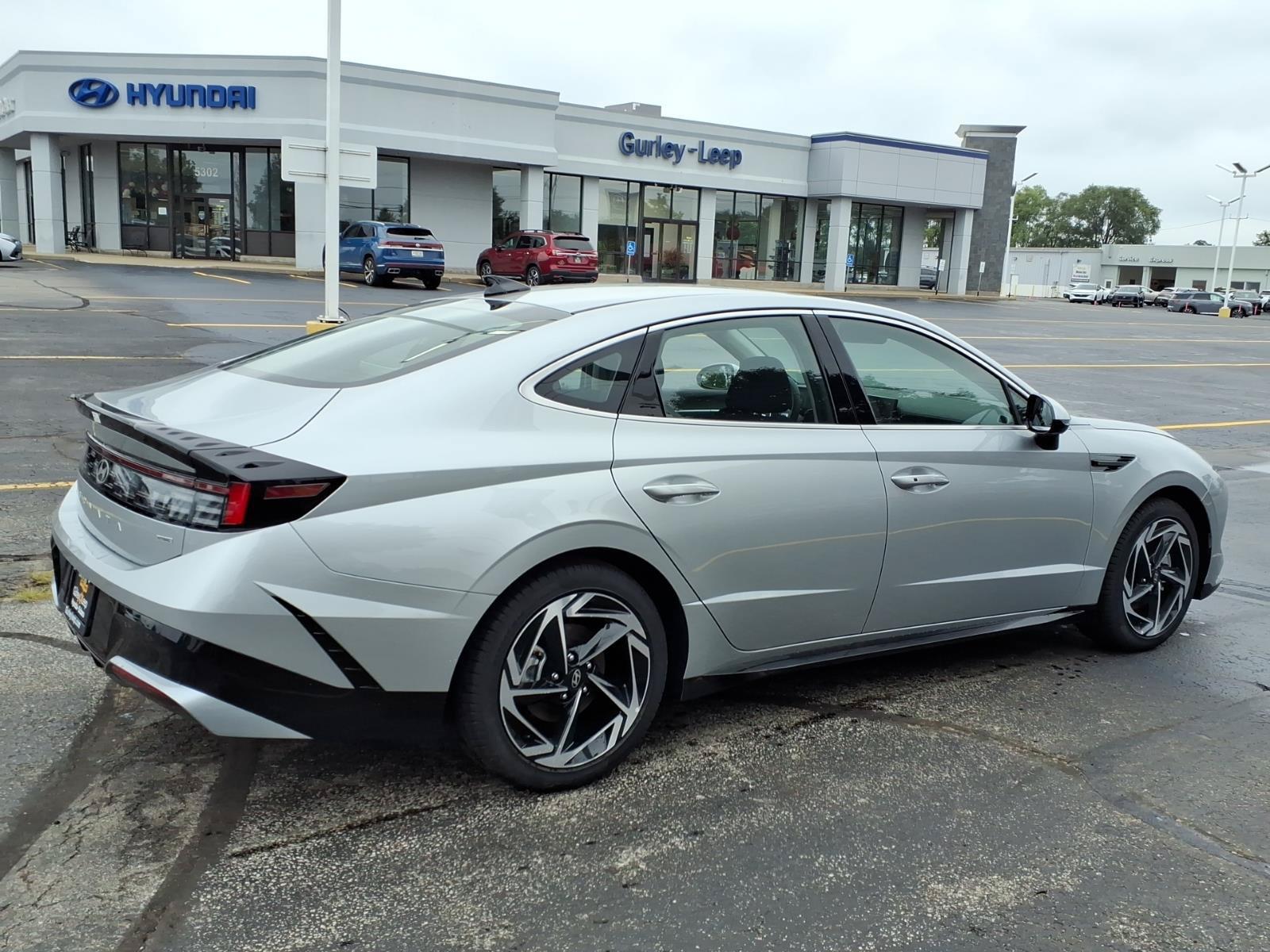 2026 Hyundai Sonata SEL - Photo 9