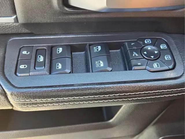 2026 Ram 2500 Big Horn Crew Cab 4x4 64 Box