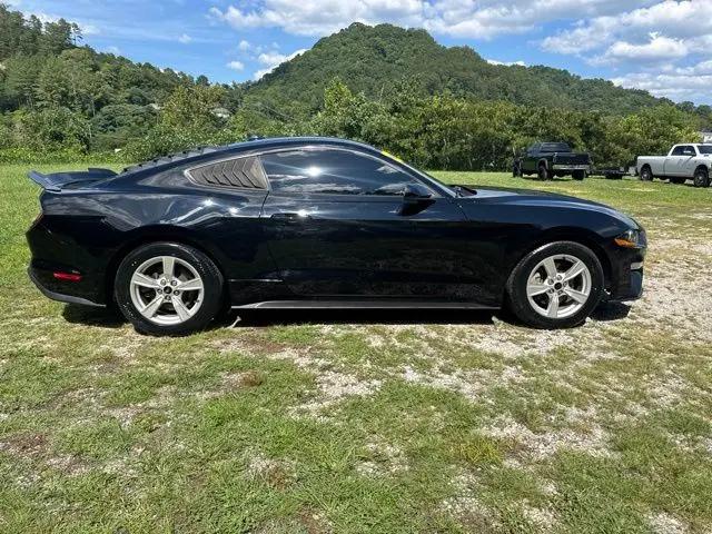 2022 Ford Mustang EcoBoost Fastback