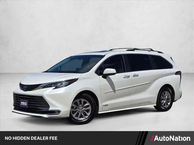 2021 Toyota Sienna XLE for sale in Houston, TX