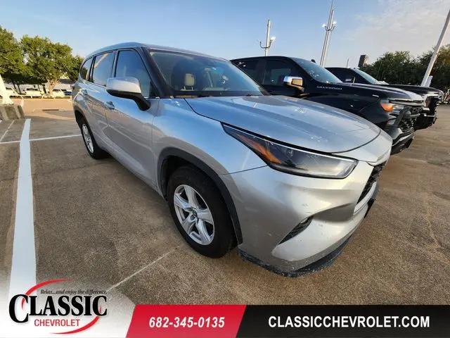 2021 Toyota Highlander LE for sale in Grapevine, TX
