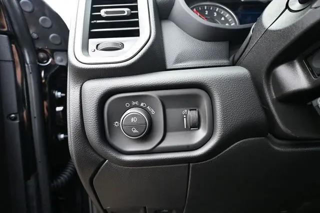 2026 Ram 2500 Big Horn Crew Cab 4x4 64 Box