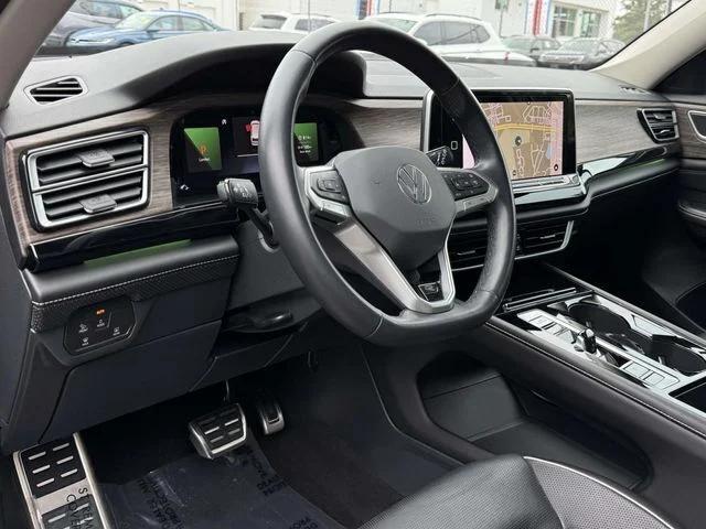 2024 Volkswagen Atlas 2.0T SEL Premium R-Line