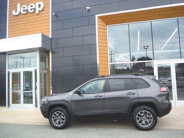 2022 Jeep Cherokee Trailhawk 4x4 2022 Jeep Cherokee Trailhawk 4x4