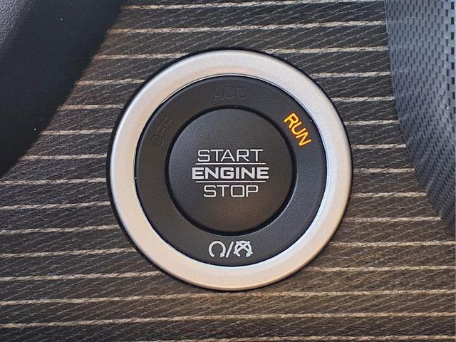 2021 Ram 1500 Limited Crew Cab 4x4 57 Box