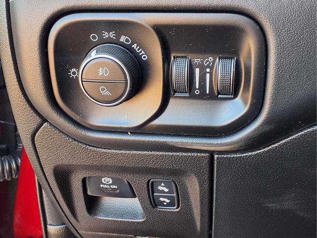 2021 Ram 1500 Limited Crew Cab 4x4 57 Box