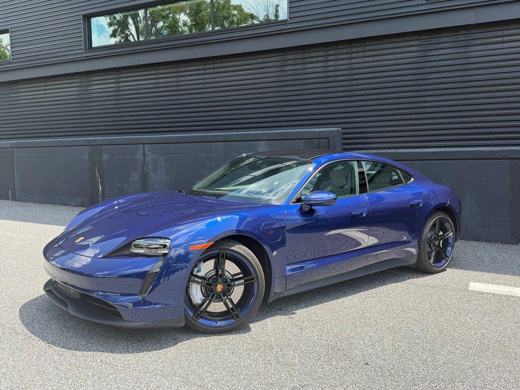 /2024 Porsche Taycan