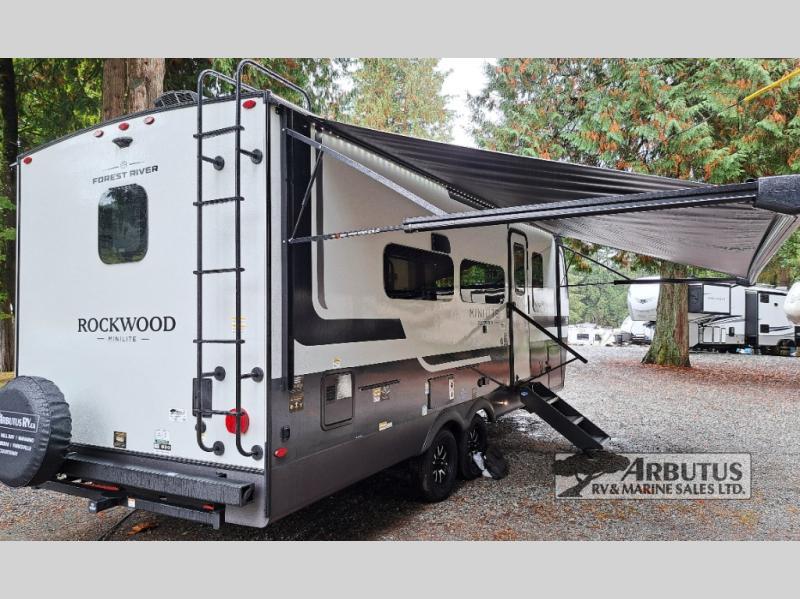 2027 Forest River Rockwood Mini Lite 2524FBT TRAVEL TRAILER