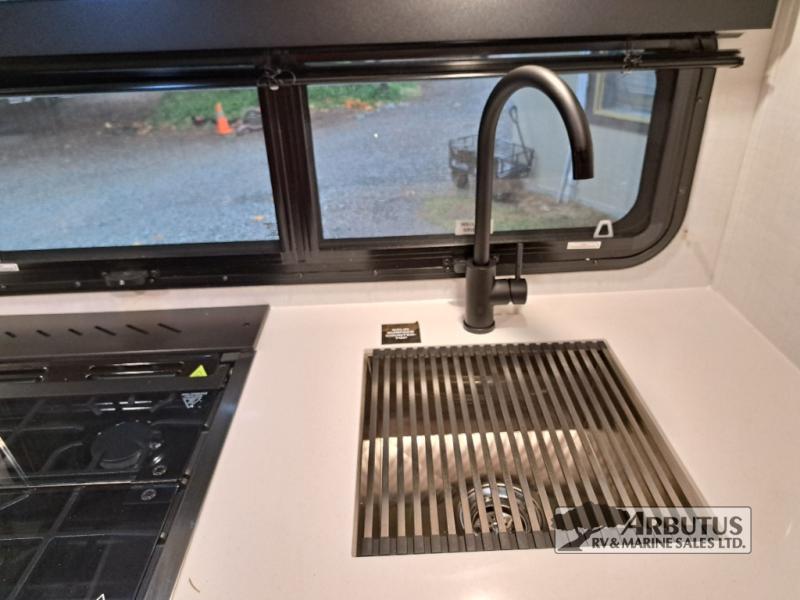 2027 Forest River Rockwood Mini Lite 2524FBT TRAVEL TRAILER