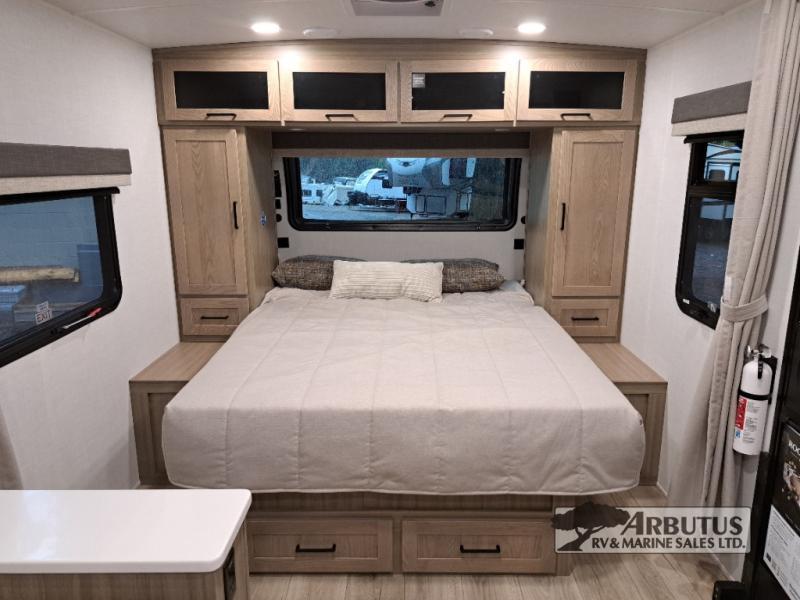 2027 Forest River Rockwood Mini Lite 2524FBT TRAVEL TRAILER