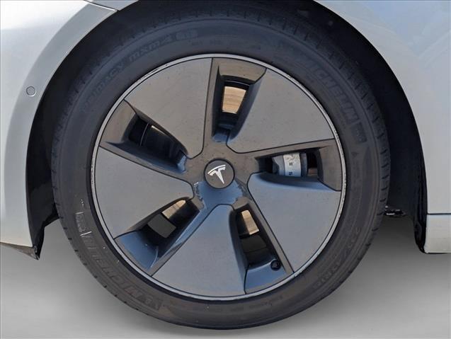 2021 Tesla Model 3 Standard Range Plus Rear-Wheel Drive