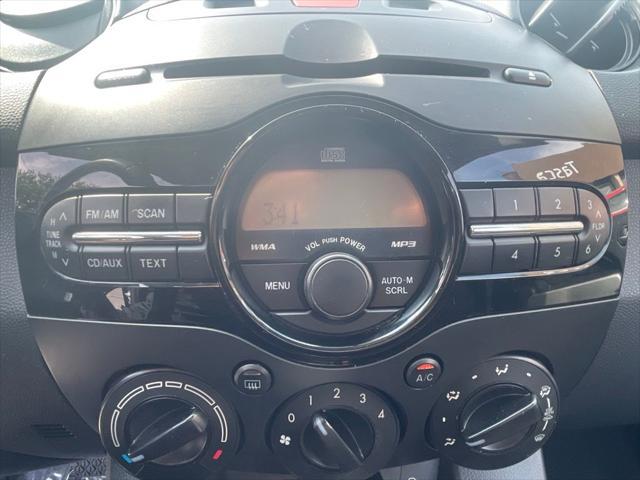 2011 Mazda Mazda2 Touring