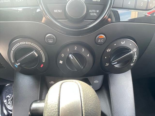 2011 Mazda Mazda2 Touring