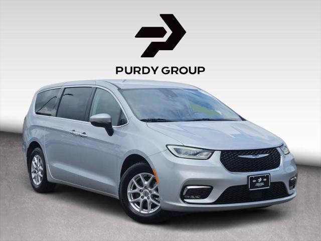 2023 Chrysler Pacifica Touring L for sale in BROKEN ARROW, OK