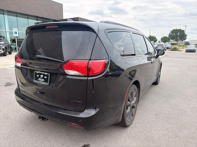 2020 Chrysler Pacifica 35th Anniversary Limited