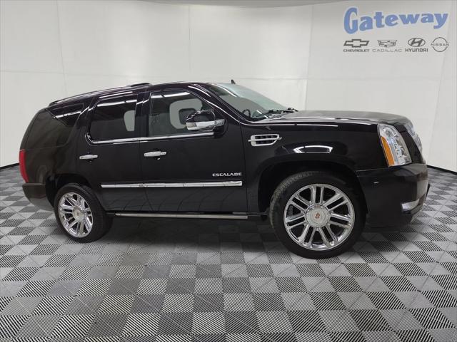 2013 Cadillac Escalade Platinum Edition for sale in FARGO, ND