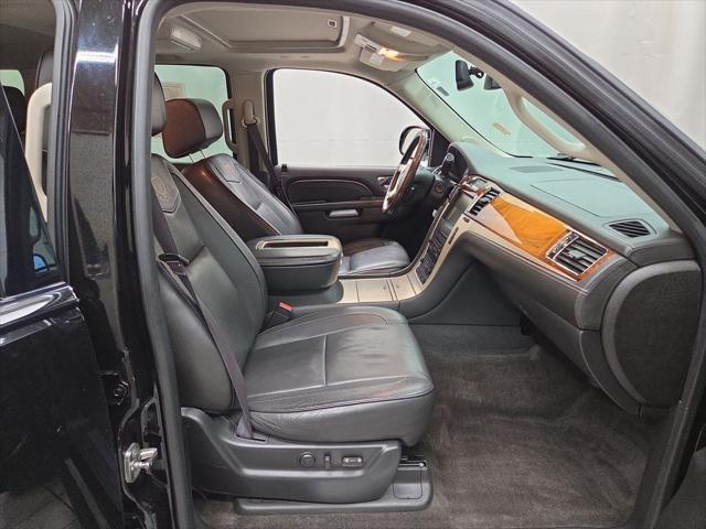 2013 Cadillac Escalade Platinum Edition