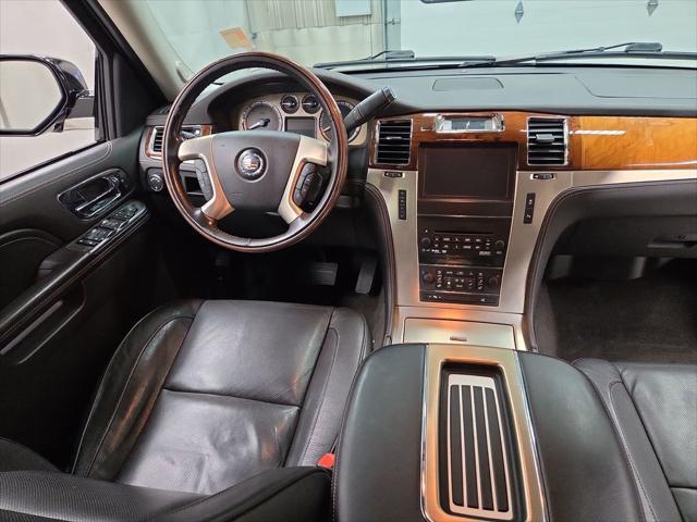 2013 Cadillac Escalade Platinum Edition