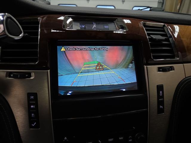 2013 Cadillac Escalade Platinum Edition