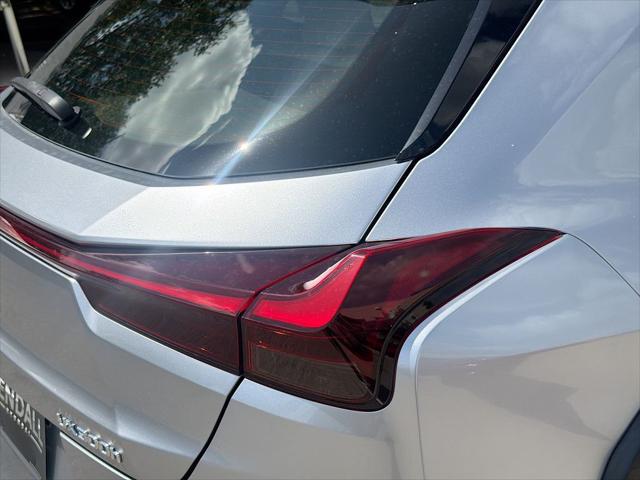 2025 Lexus 300 300h