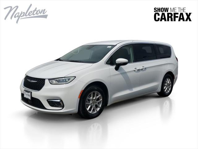 2023 Chrysler Pacifica Touring L for sale in CALUMET CITY, IL