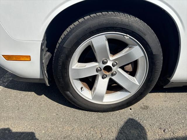 2012 Dodge Challenger SXT