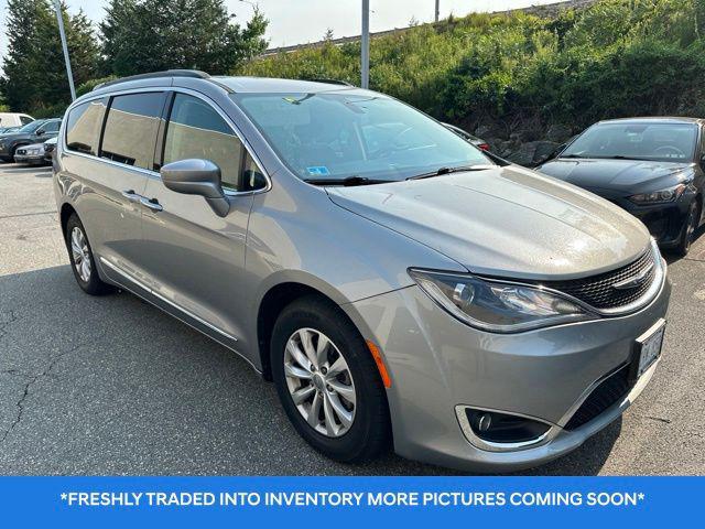 2017 Chrysler Pacifica Touring-L for sale in JOHNSTON, RI
