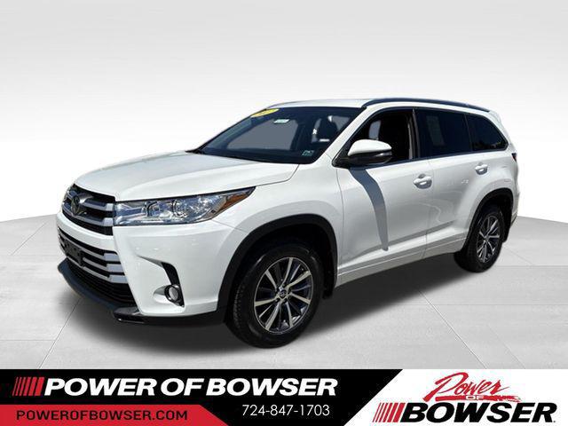 2017 Toyota Highlander XLE for sale in BEAVER FALLS, PA