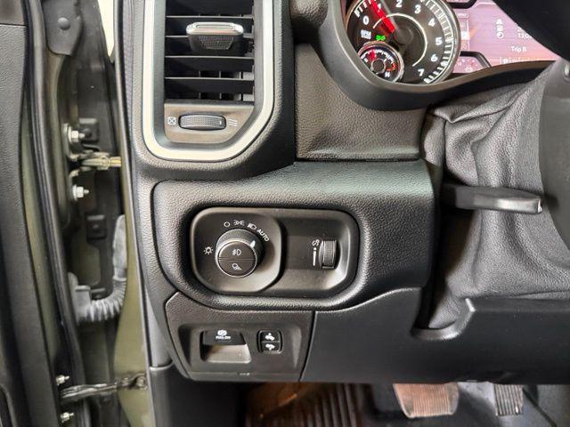 2021 Ram 1500 Big Horn Crew Cab 4x4 5'7" Box