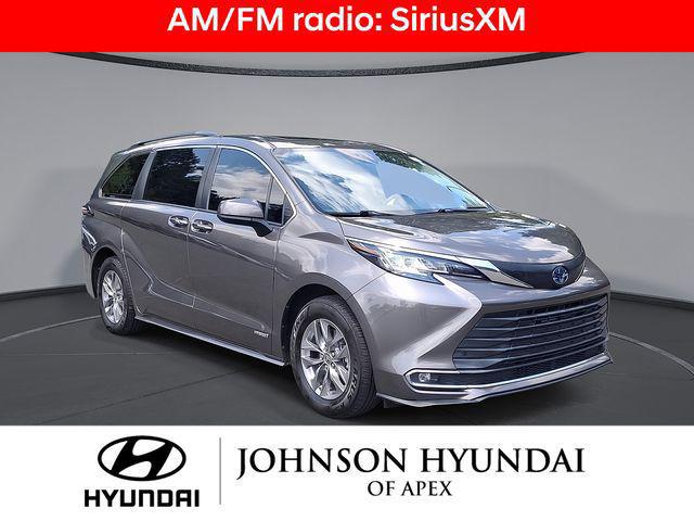 2021 Toyota Sienna XLE for sale in APEX, NC