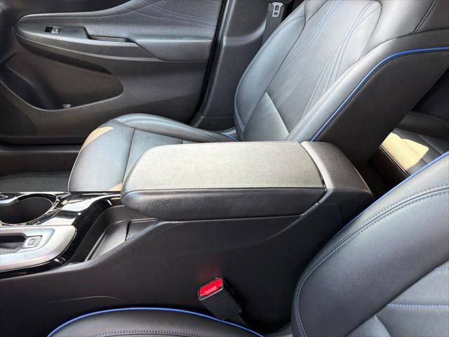 2024 Buick NV Sport Touring FWD