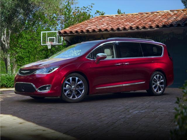 2020 Chrysler Pacifica Touring L for sale in WICHITA, KS