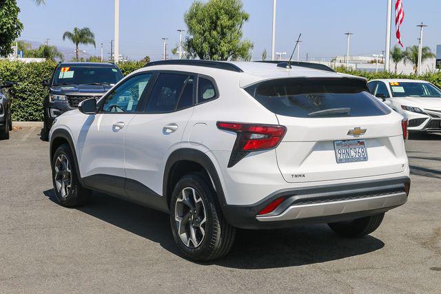2024 Chevrolet Trax FWD LT